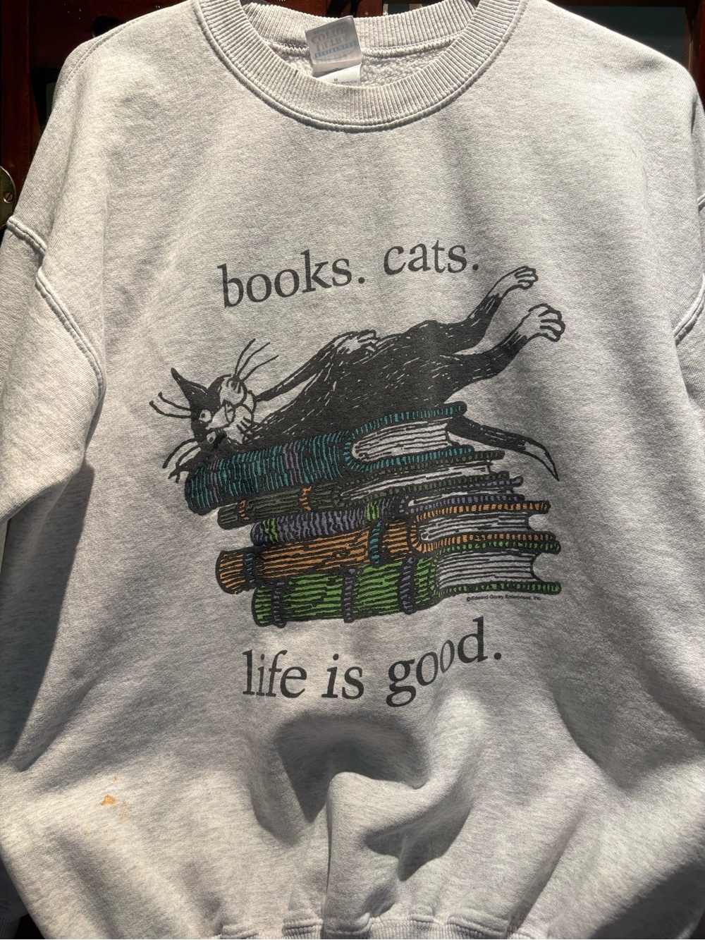 Books & Cats Graphic Sweatshirt - Light Gray